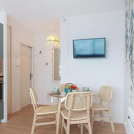 De Palais-8 By Interhome